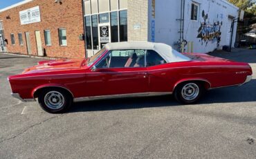 Pontiac-Gto-convertible-1967-red-135138-1