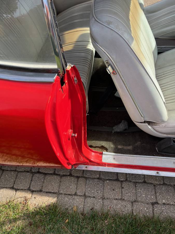 Pontiac-Gto-convertible-1967-red-173249-11