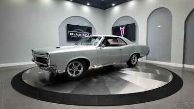 Pontiac-Le-Mans-1967-Silver-Red-2037-11