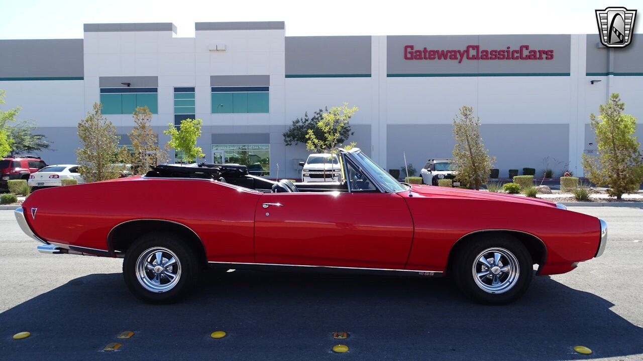 Pontiac-Le-Mans-1968-Red-Black-90976-4