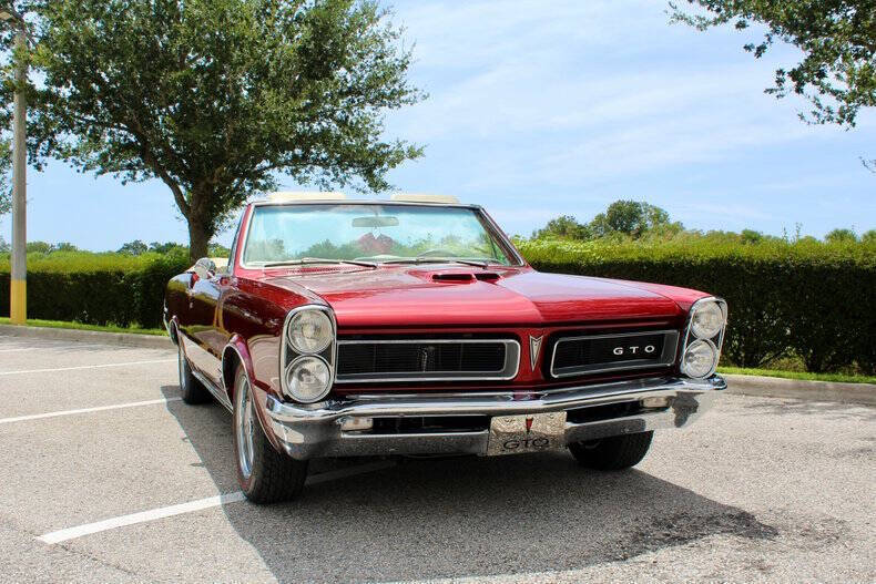 Pontiac-Le-Mans-Break-1965-Red-Ivory-0-5