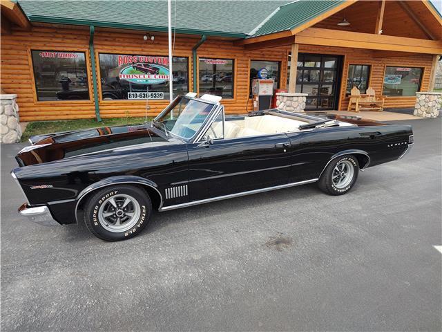 Pontiac-Le-Mans-Cabriolet-1965-Black-Parchment-0-17