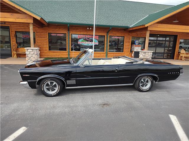 Pontiac-Le-Mans-Cabriolet-1965-Black-Parchment-0-19