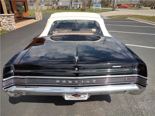 Pontiac-Le-Mans-Cabriolet-1965-Black-Parchment-0-23