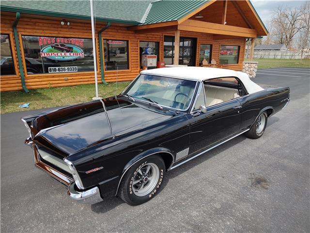 Pontiac-Le-Mans-Cabriolet-1965-Black-Parchment-0-3