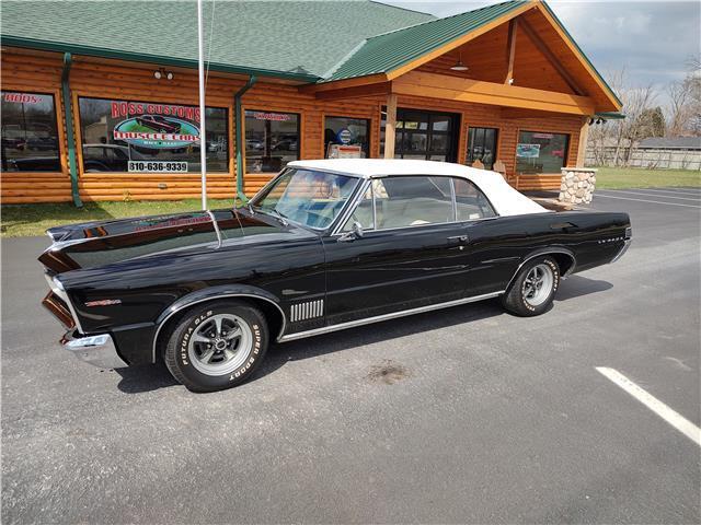 Pontiac-Le-Mans-Cabriolet-1965-Black-Parchment-0-5