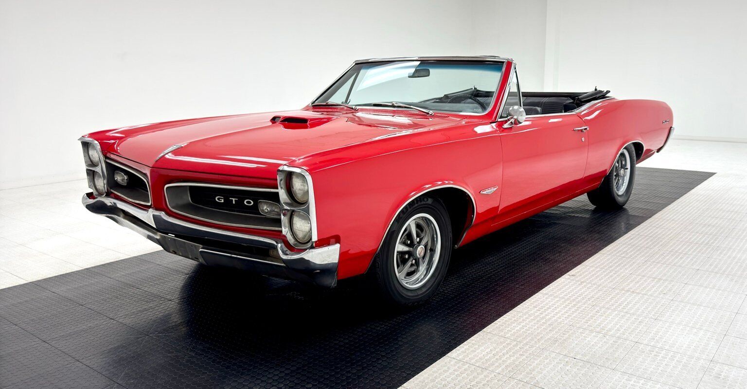 Pontiac-Le-Mans-Cabriolet-1966-Red-Black-92048-1