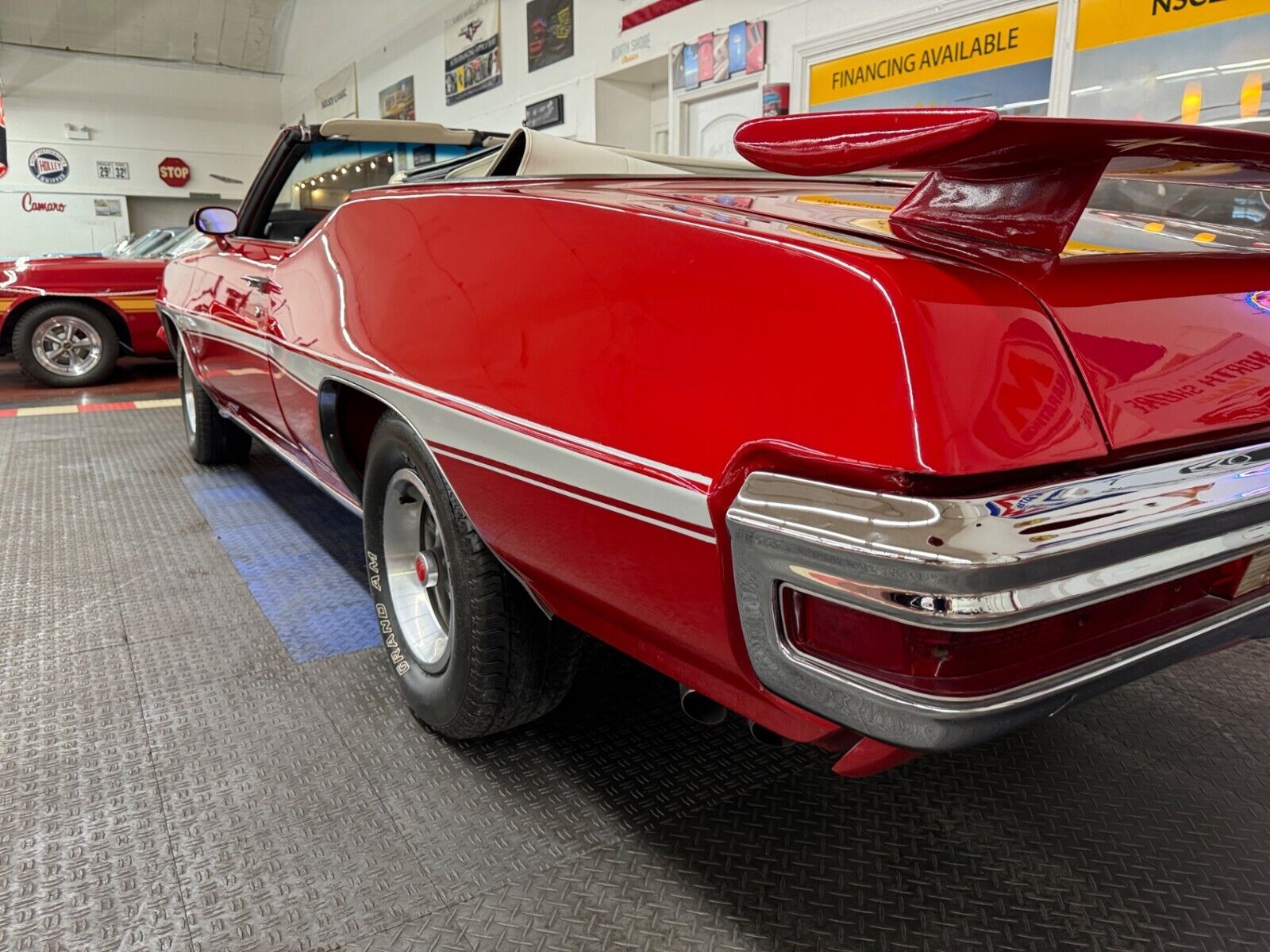 Pontiac-Le-Mans-Cabriolet-1972-Red-White-30578-20