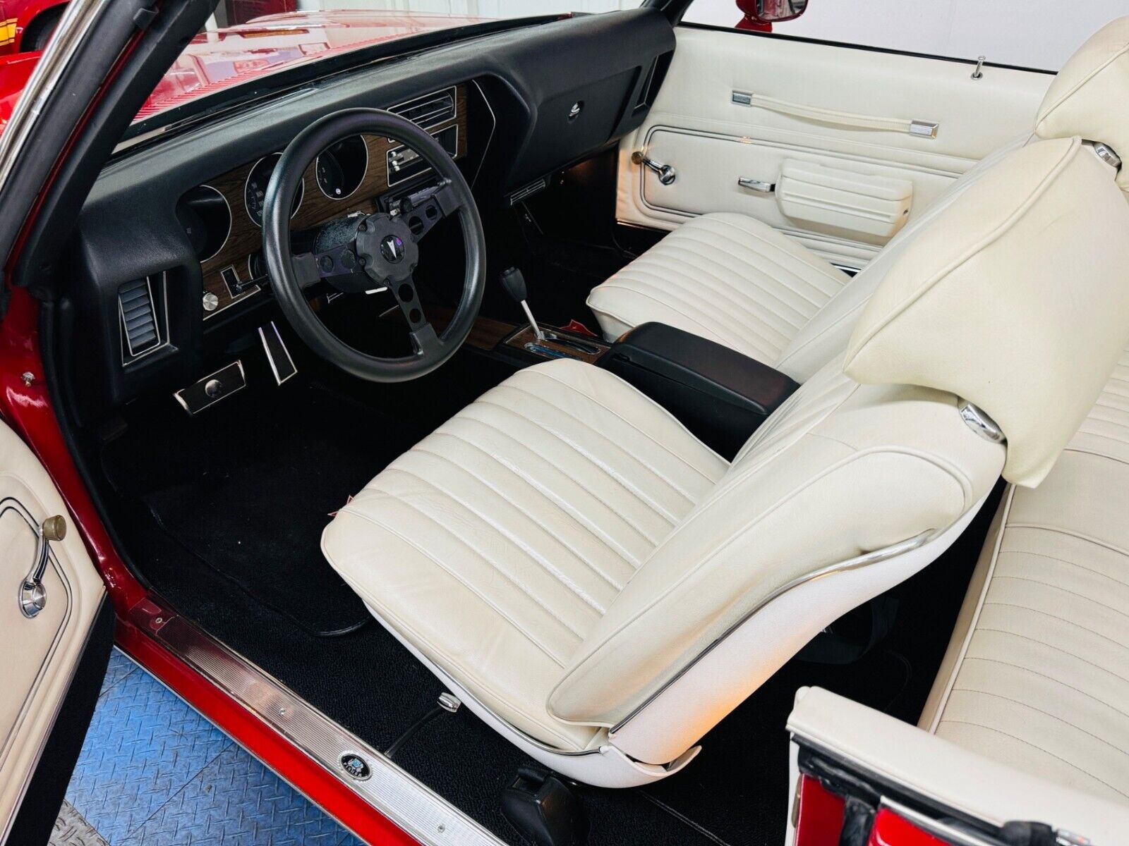 Pontiac-Le-Mans-Cabriolet-1972-Red-White-30578-3