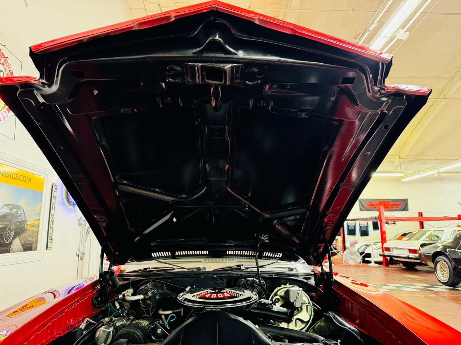 Pontiac-Le-Mans-Cabriolet-1972-Red-White-30578-33