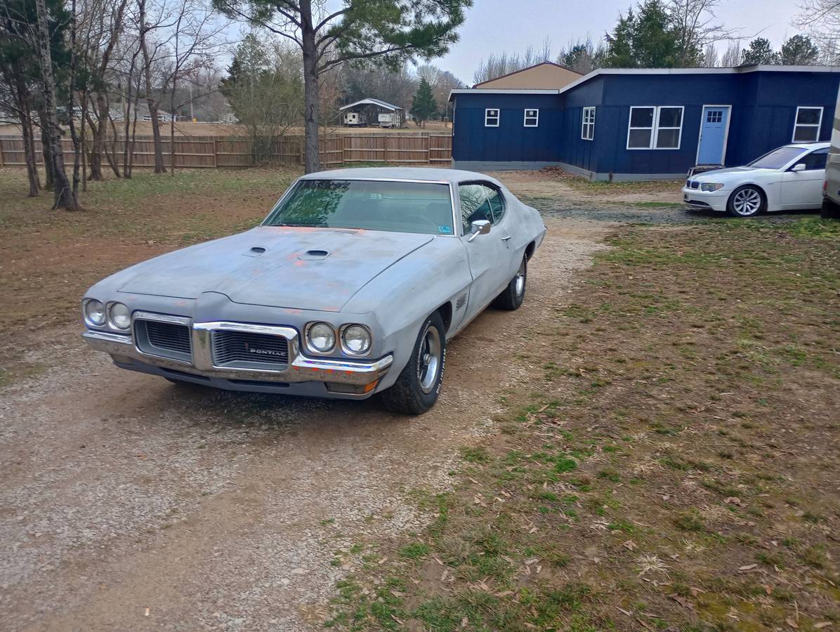 Pontiac-Lemans-1970-brown-33354-1