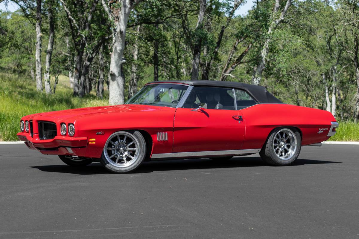 Pontiac-Lemans-sport-1971-red-2414-1