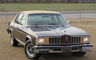 Pontiac PHOENIX Berline 1977 à vendre