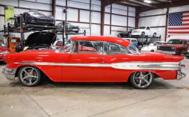 Pontiac-Star-Chief-Coupe-1957-Red-Red-52196-3