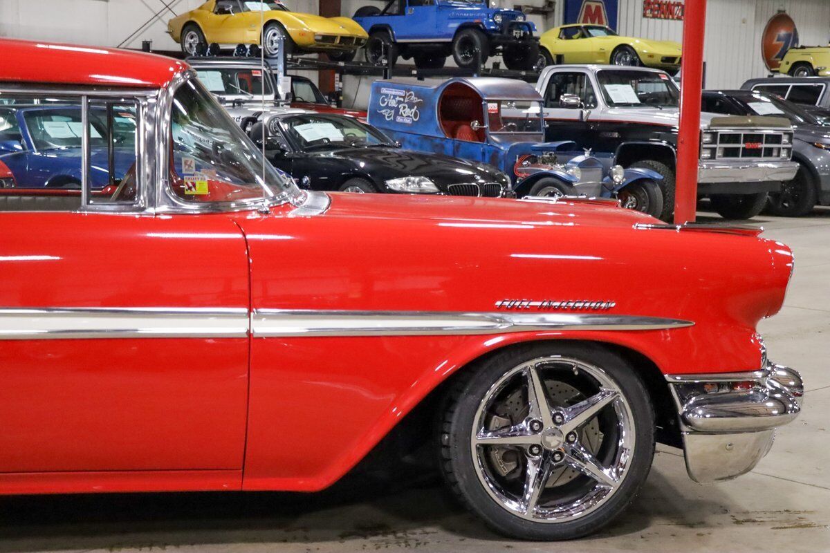 Pontiac-Star-Chief-Coupe-1957-Red-Red-52196-9