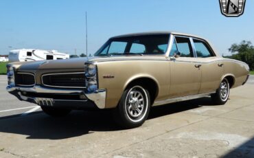 Pontiac-Tempest-Berline-1966-Martinique-Bronze-Gold-79941-3