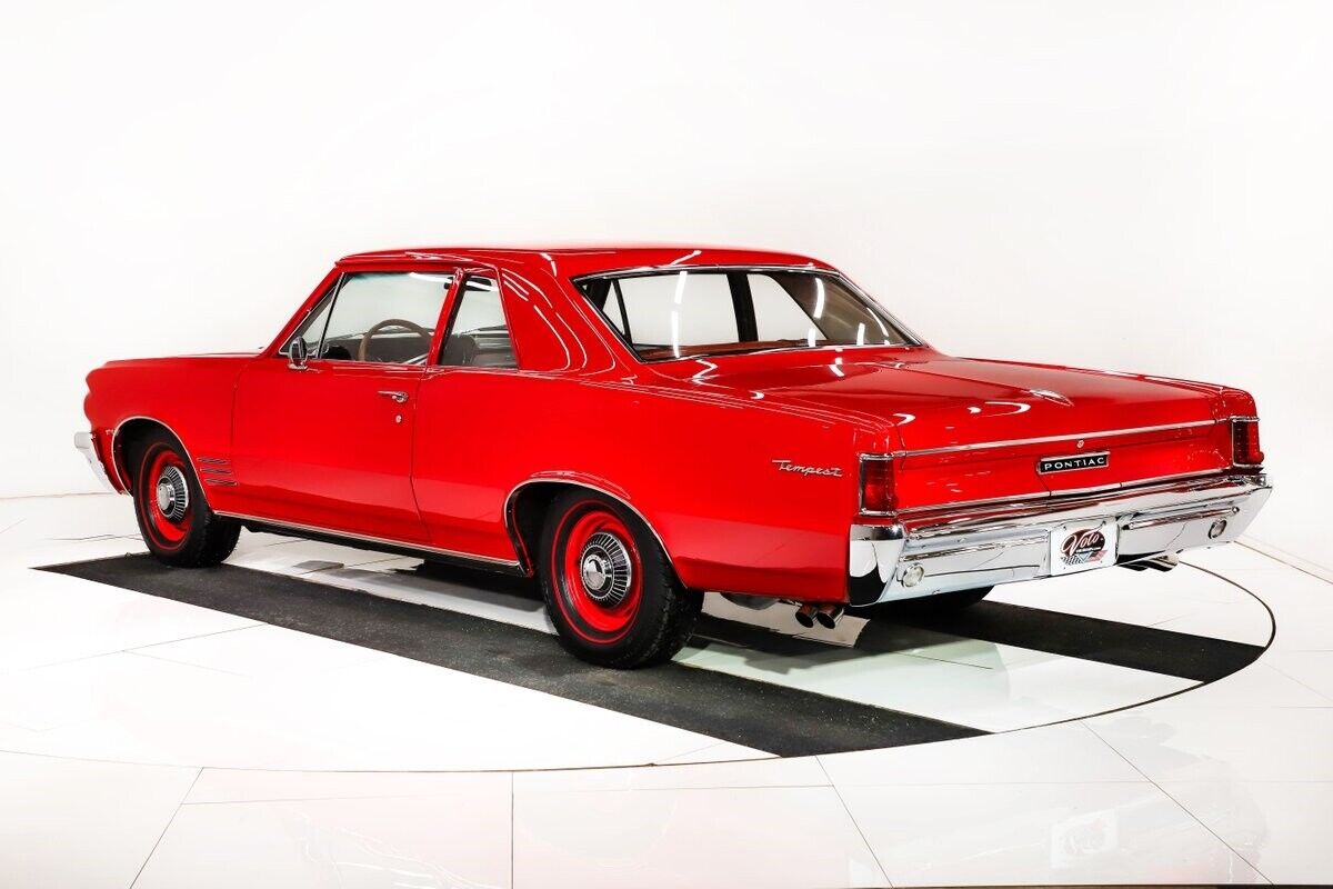 Pontiac-Tempest-Coupe-1964-Red-Red-0-5