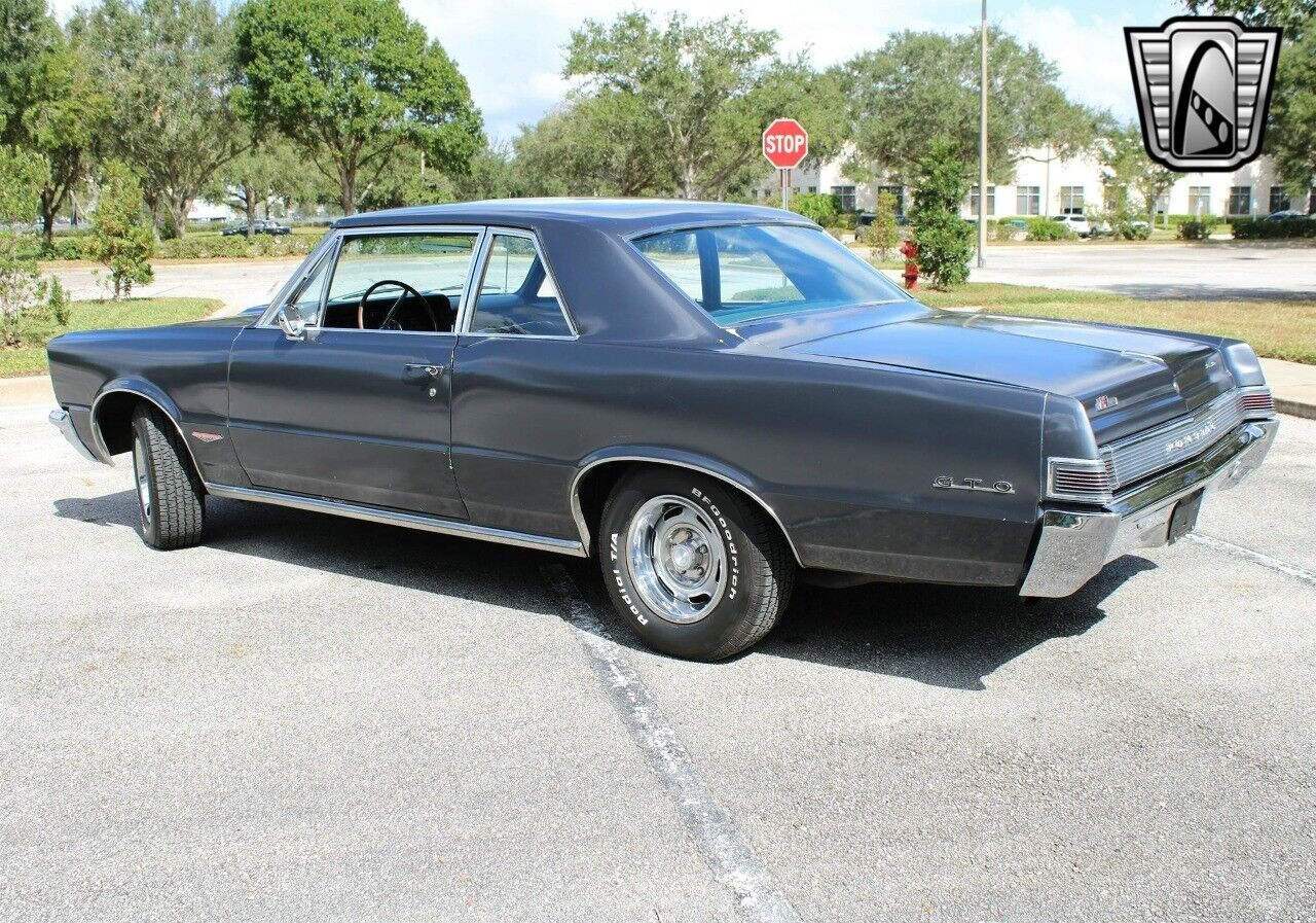 Pontiac-Tempest-Coupe-1965-Gray-Blue-74017-5