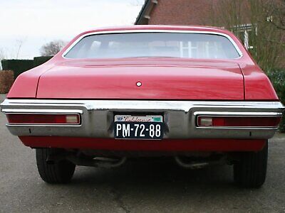 Pontiac-Tempest-Coupe-1970-Red-Black-1970-12