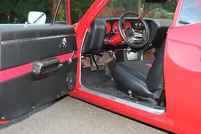 Pontiac-Tempest-Coupe-1970-Red-Black-1970-15