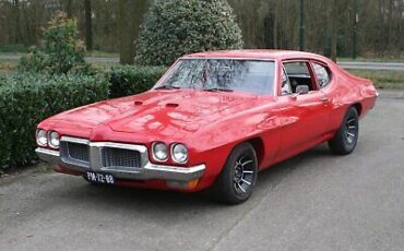 Pontiac Tempest  year1}