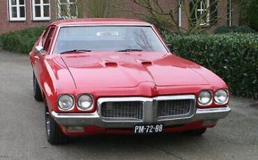 Pontiac-Tempest-Coupe-1970-Red-Black-1970-4