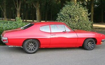 Pontiac-Tempest-Coupe-1970-Red-Black-1970-8