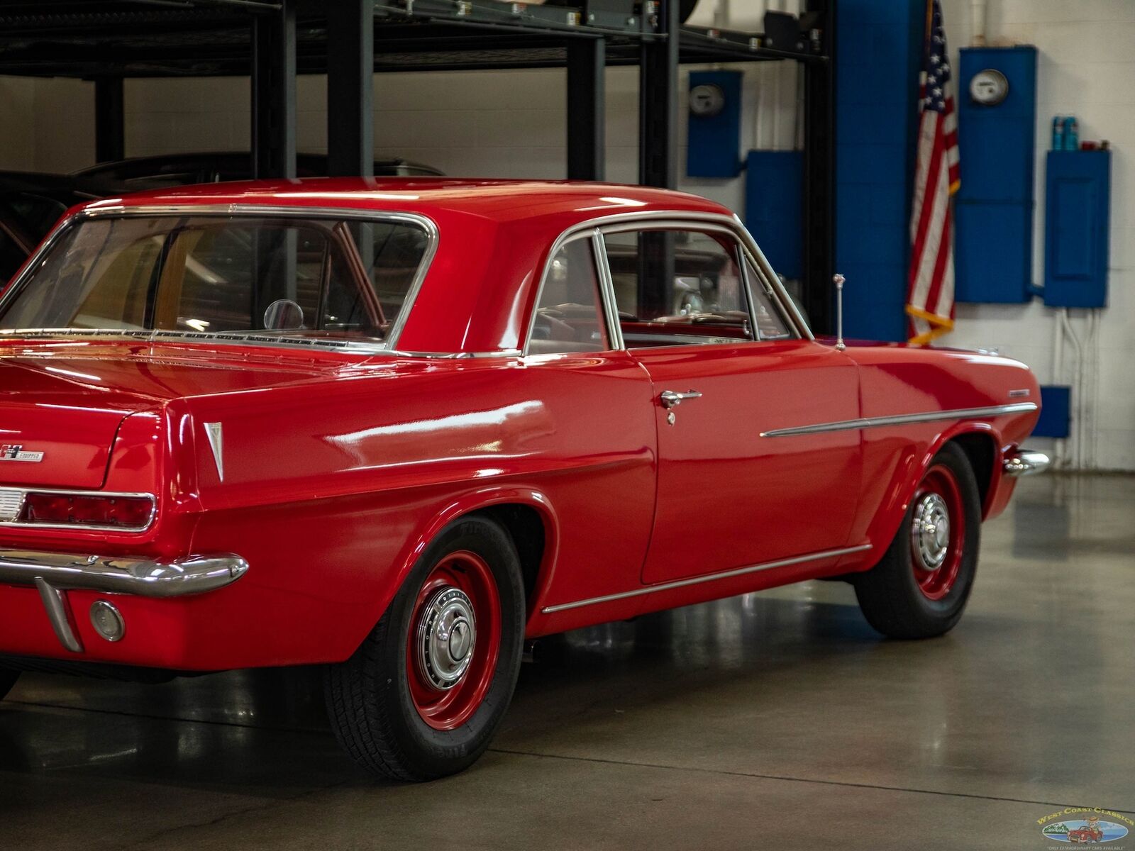 Pontiac-Tempest-Le-Mans-Sport-Coupe-1963-Red-Red-0-10