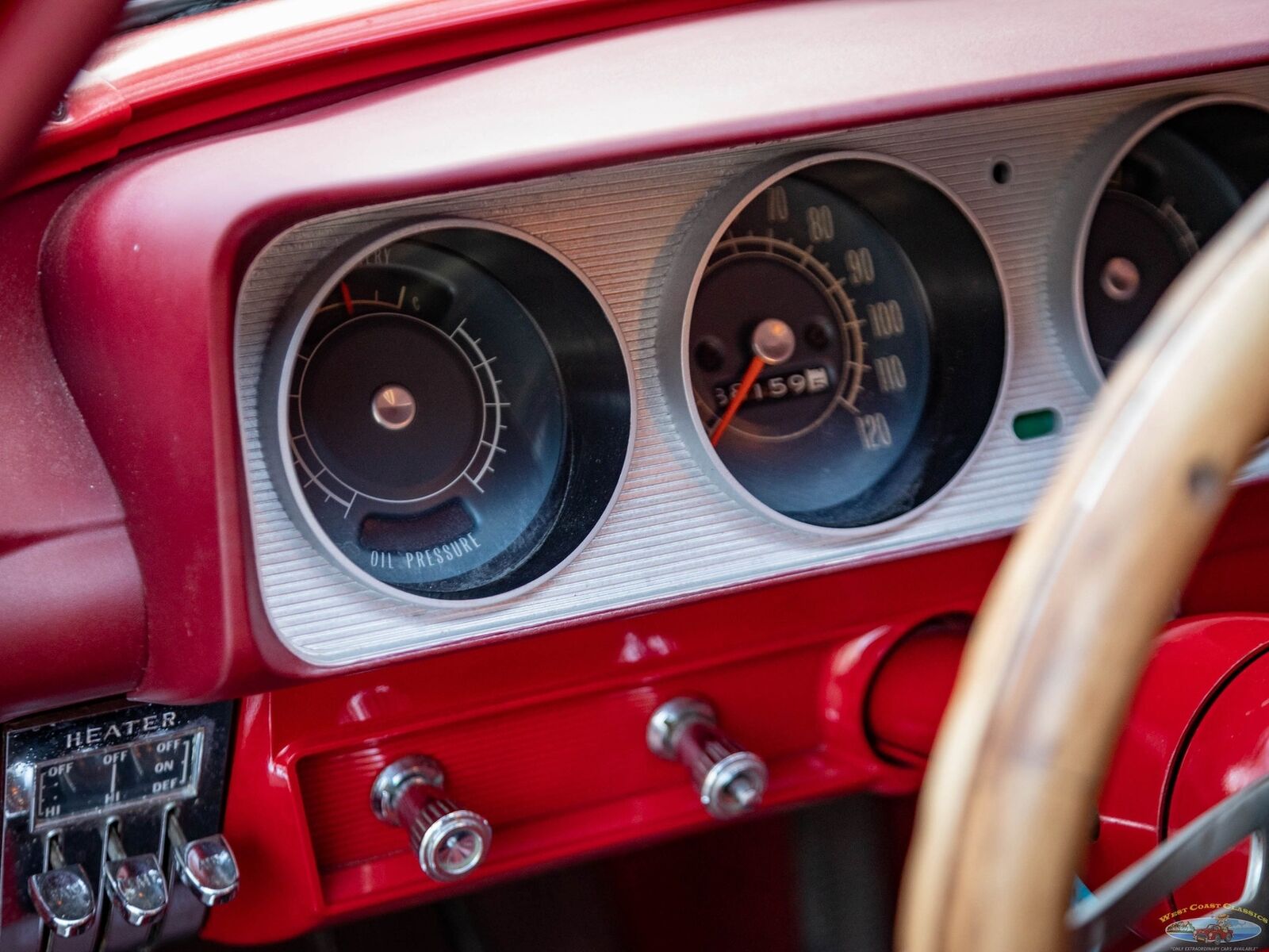 Pontiac-Tempest-Le-Mans-Sport-Coupe-1963-Red-Red-0-22