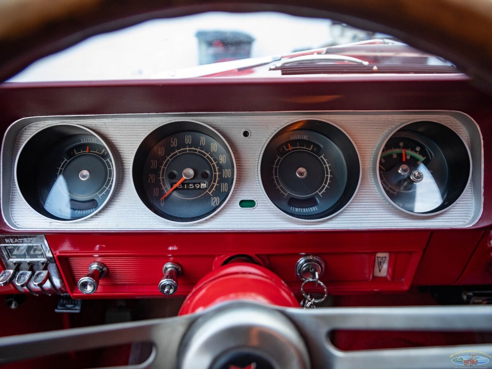 Pontiac-Tempest-Le-Mans-Sport-Coupe-1963-Red-Red-0-23