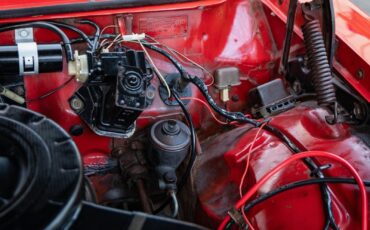 Pontiac-Tempest-Le-Mans-Sport-Coupe-1963-Red-Red-0-39