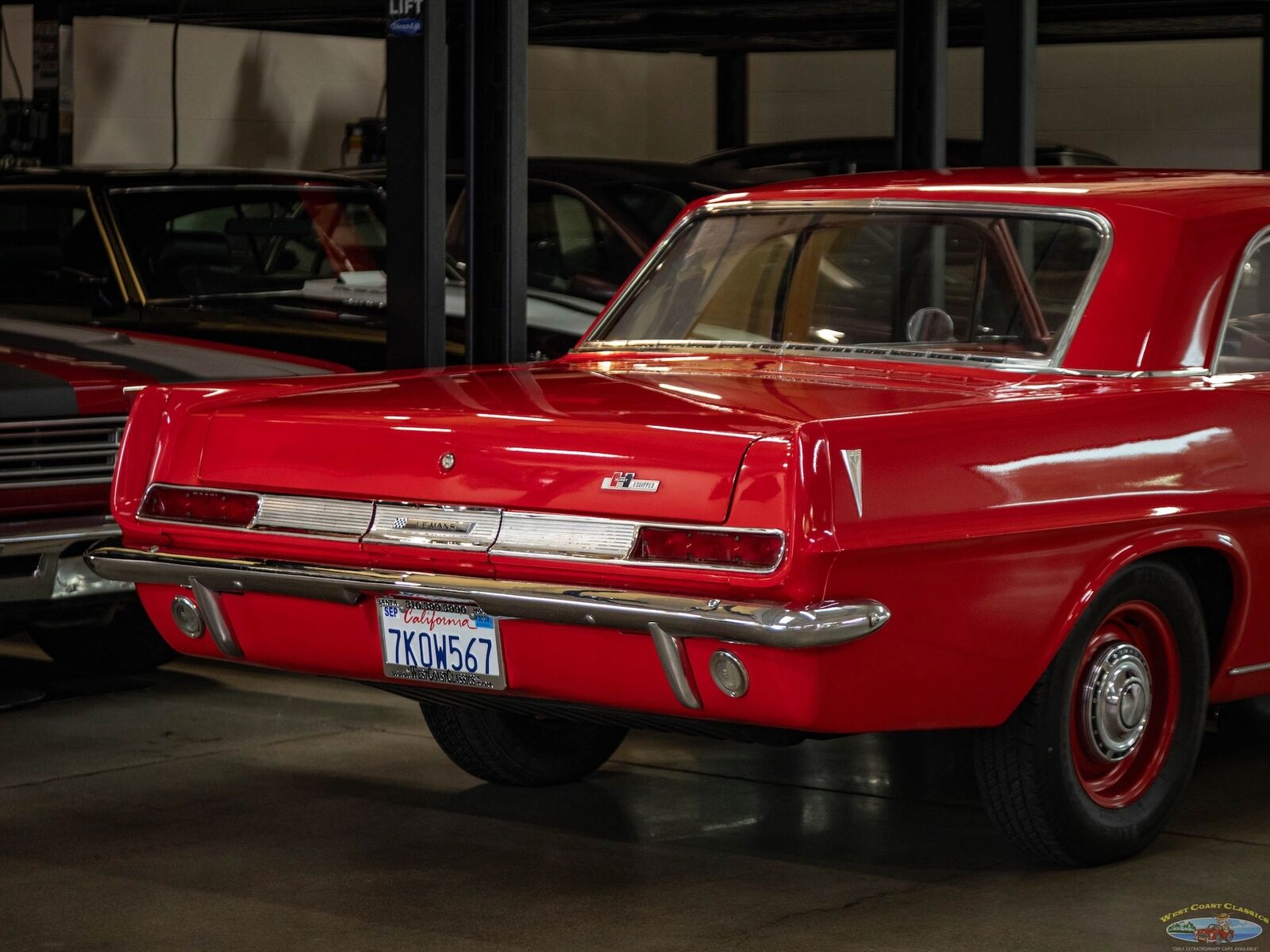 Pontiac-Tempest-Le-Mans-Sport-Coupe-1963-Red-Red-0-9