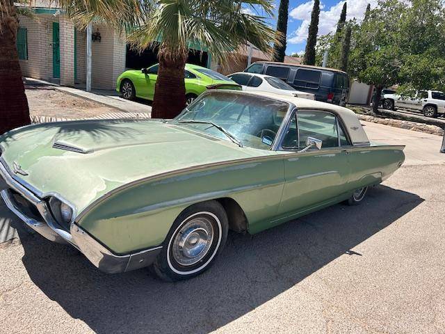 Pontiac-Thunderbird-1962-120701-1