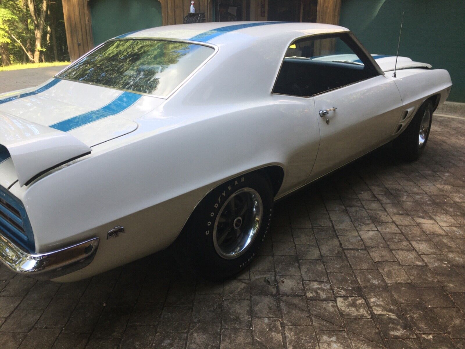 Pontiac-Trans-Am-1969-White-Blue-19867-3