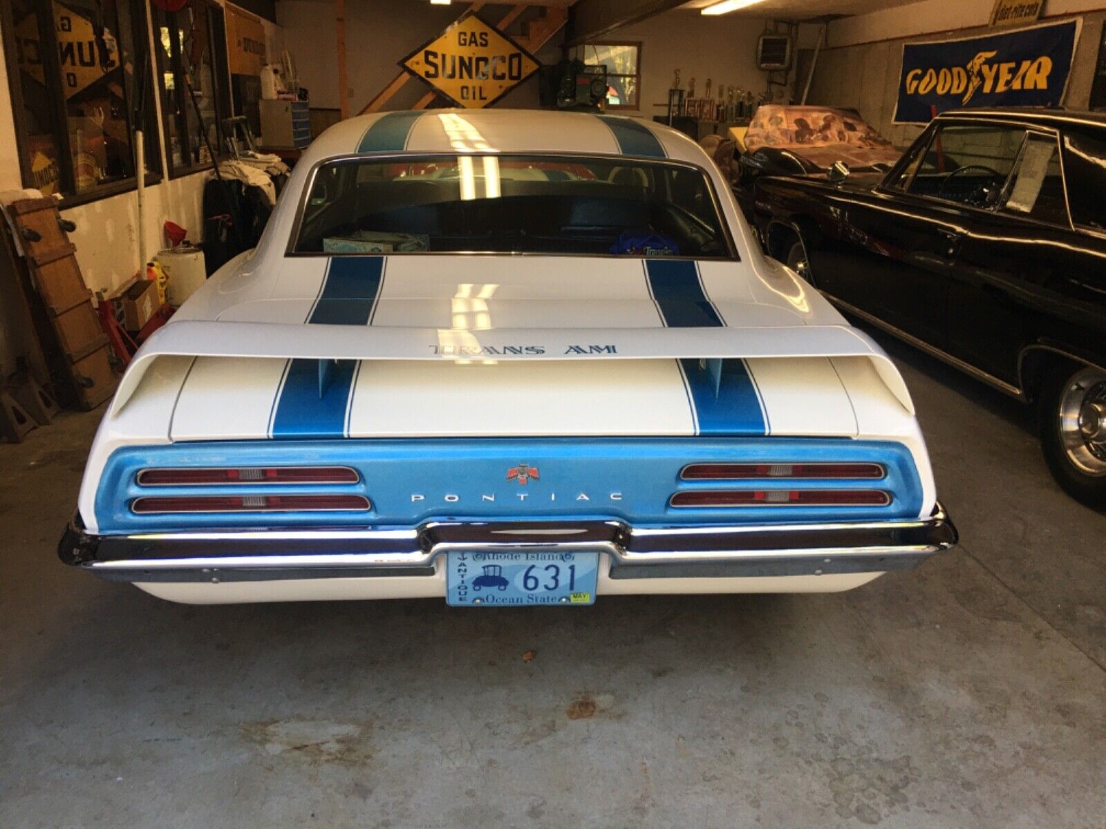 Pontiac-Trans-Am-1969-White-Blue-19867-30