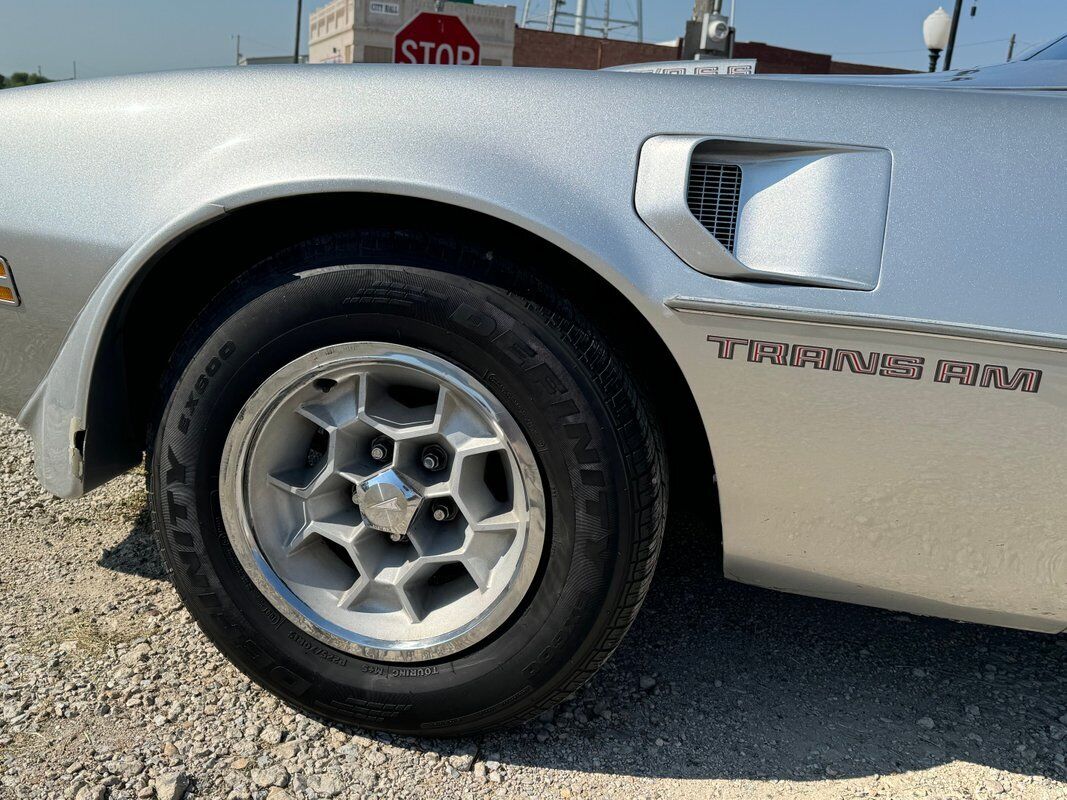 Pontiac-Trans-Am-1976-Silver-Red-0-20