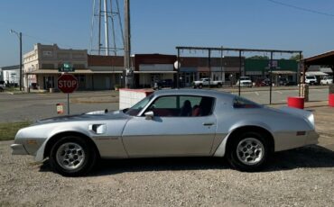 Pontiac-Trans-Am-1976-Silver-Red-0-21