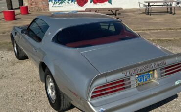 Pontiac-Trans-Am-1976-Silver-Red-0-27