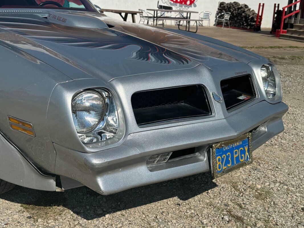 Pontiac-Trans-Am-1976-Silver-Red-0-4