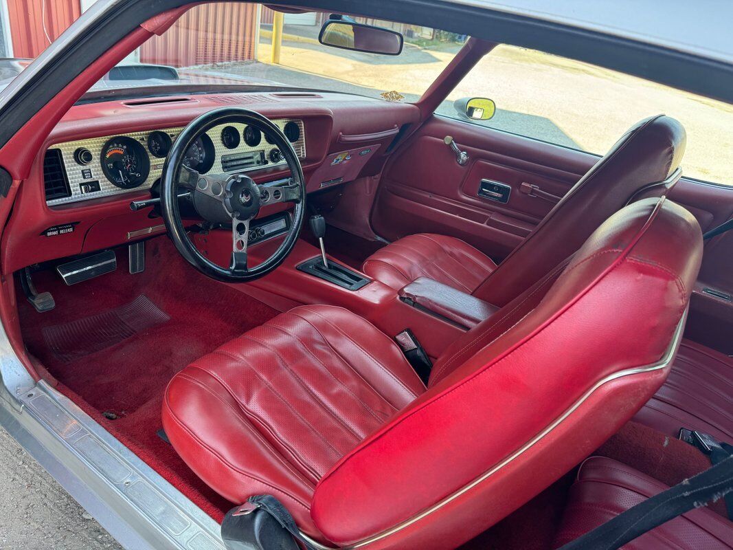 Pontiac-Trans-Am-1976-Silver-Red-0-7