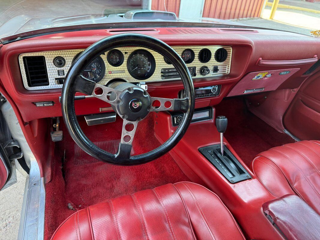 Pontiac-Trans-Am-1976-Silver-Red-0-8