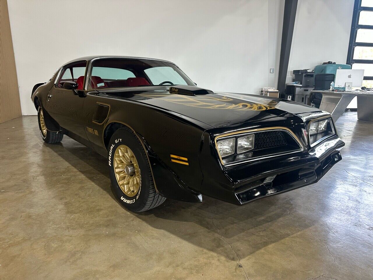 Pontiac-Trans-Am-1978-Black-Red-10498-7