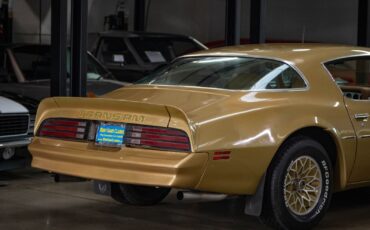 Pontiac-Trans-Am-1978-Gold-Gold-157095-22