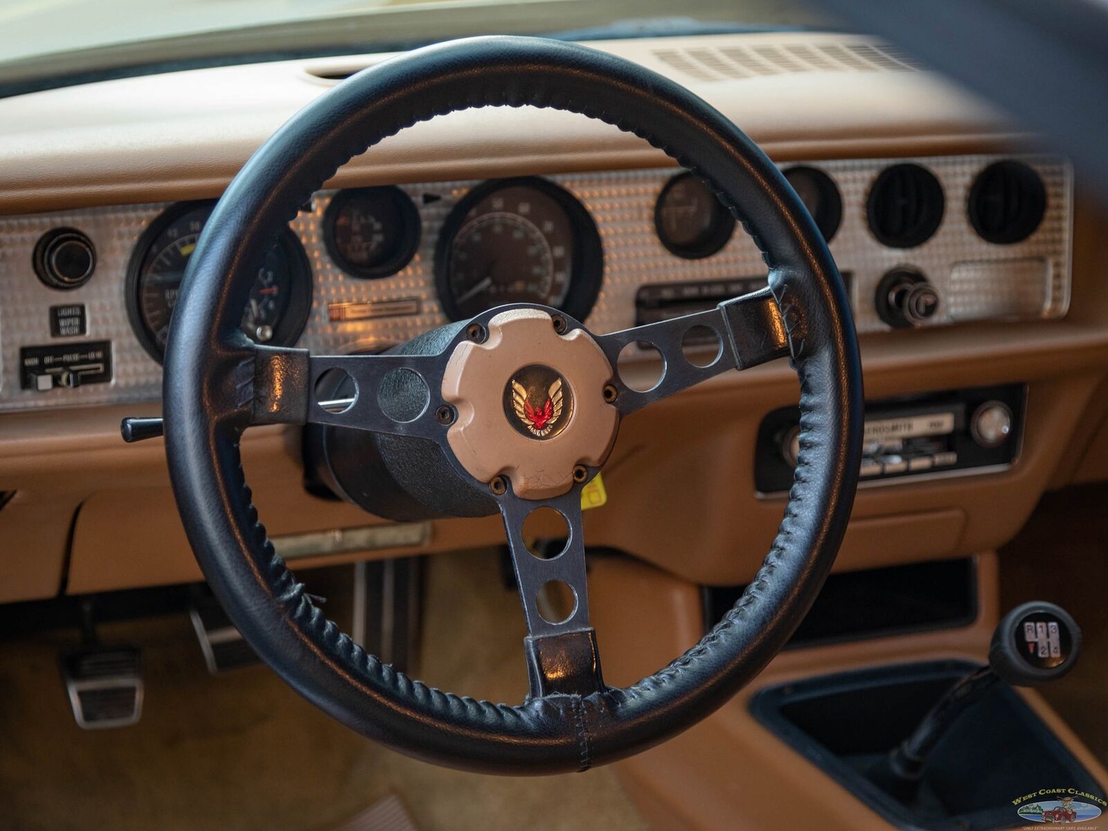 Pontiac-Trans-Am-1978-Gold-Gold-157095-32