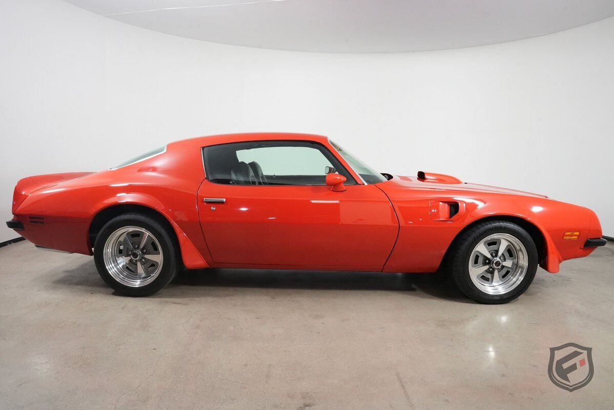 Pontiac-Trans-Am-Coupe-1974-Red-Black-70035-9