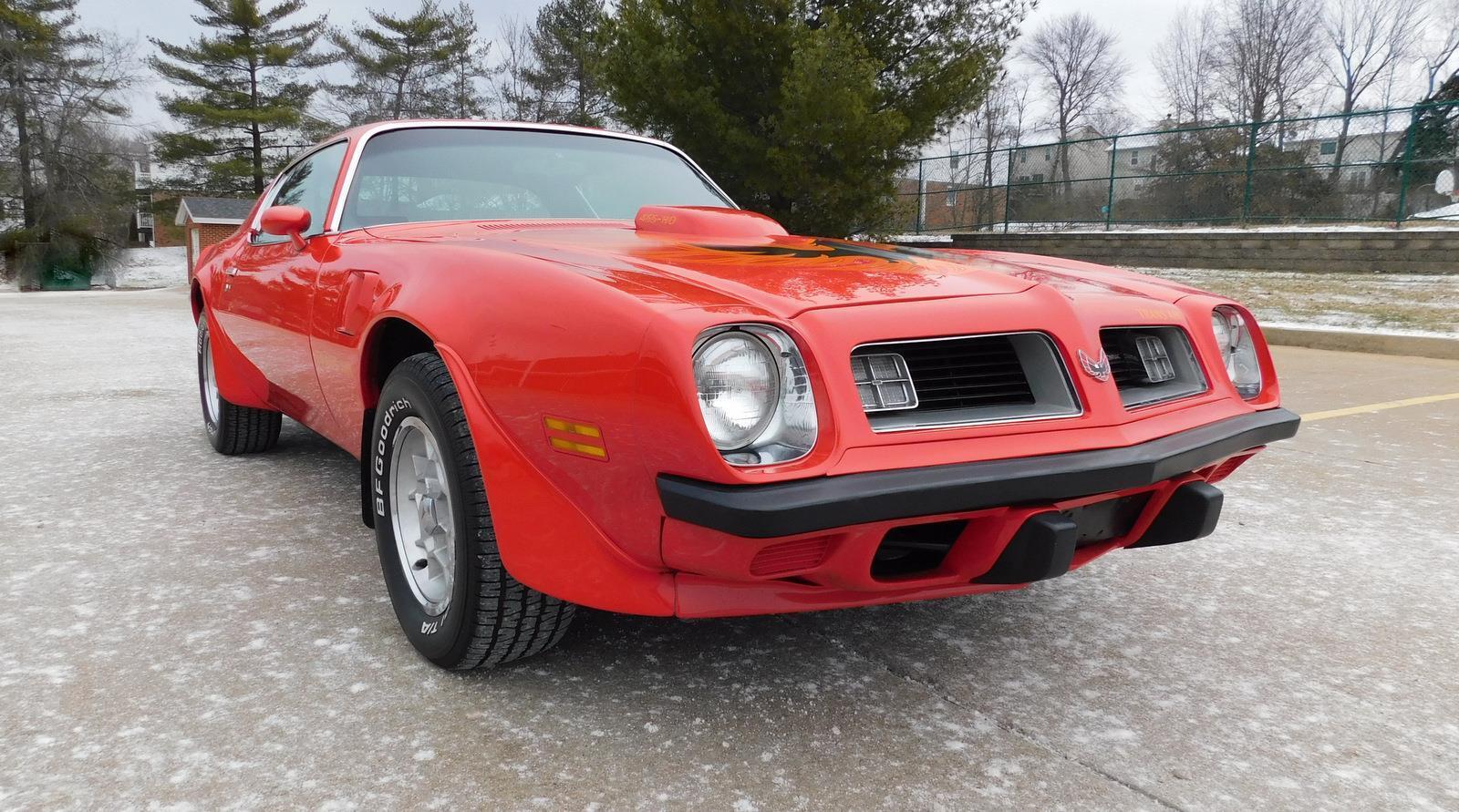 Pontiac-Trans-Am-Coupe-1975-Red-Black-126808-12