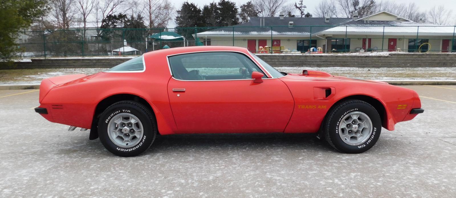 Pontiac-Trans-Am-Coupe-1975-Red-Black-126808-14