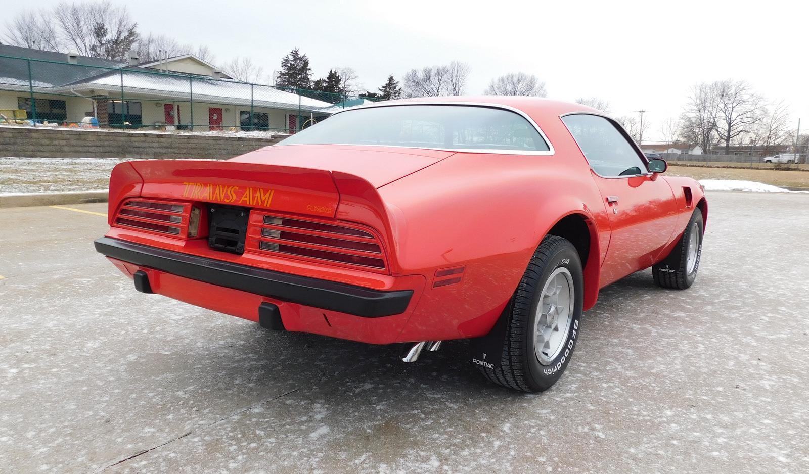 Pontiac-Trans-Am-Coupe-1975-Red-Black-126808-15