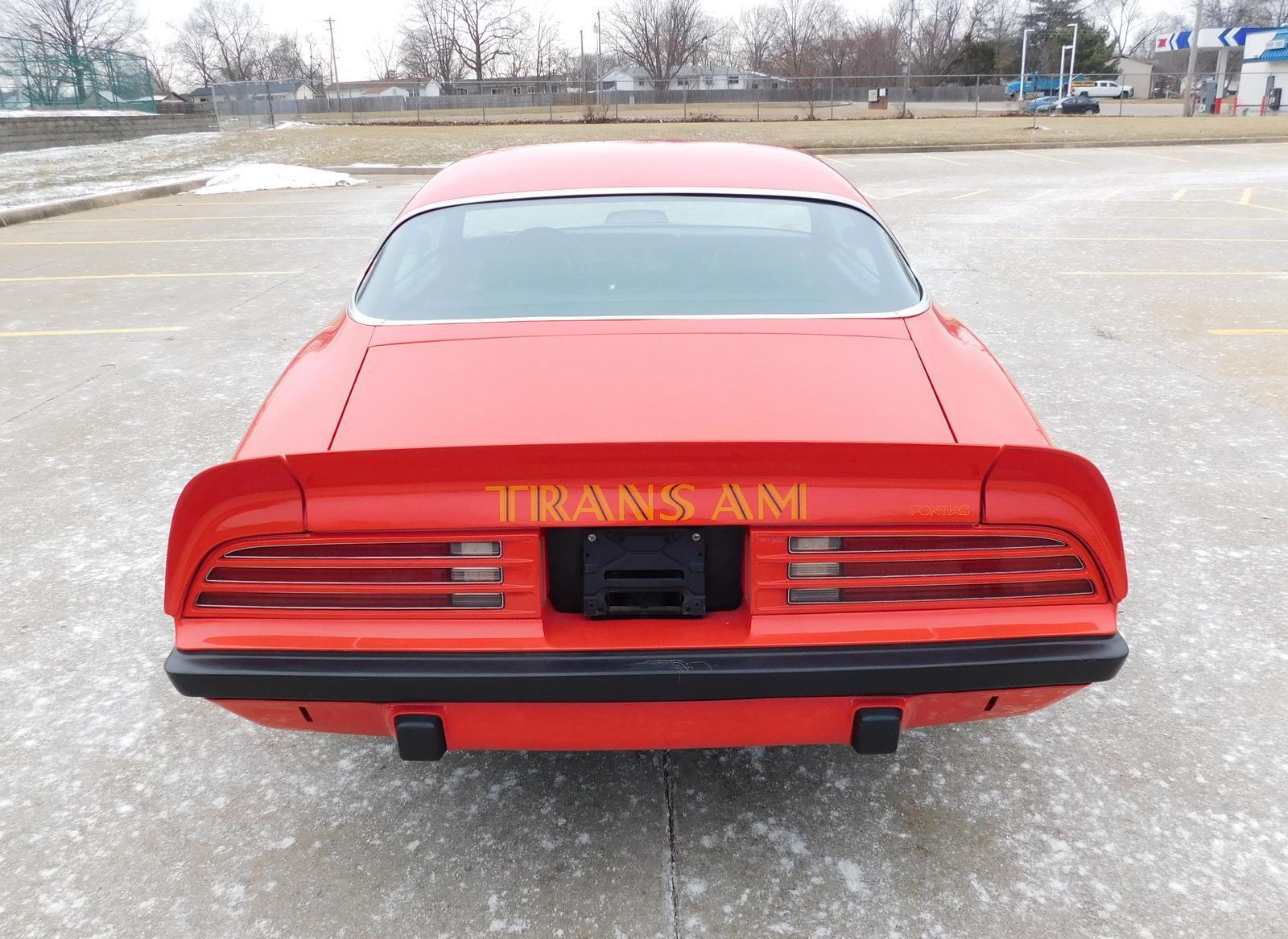 Pontiac-Trans-Am-Coupe-1975-Red-Black-126808-16