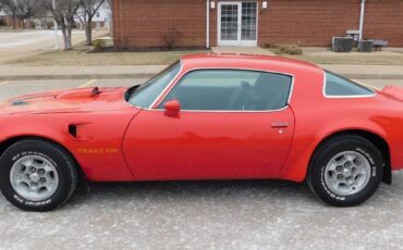 Pontiac-Trans-Am-Coupe-1975-Red-Black-126808-20